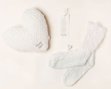 Load image into Gallery viewer, leolam-hold-me-gift-box-products-giving-heart-giving-socks-marble-heart