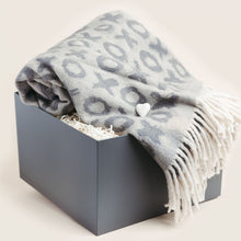 Load image into Gallery viewer, leolam-i-love-you-like-XO-gift-box